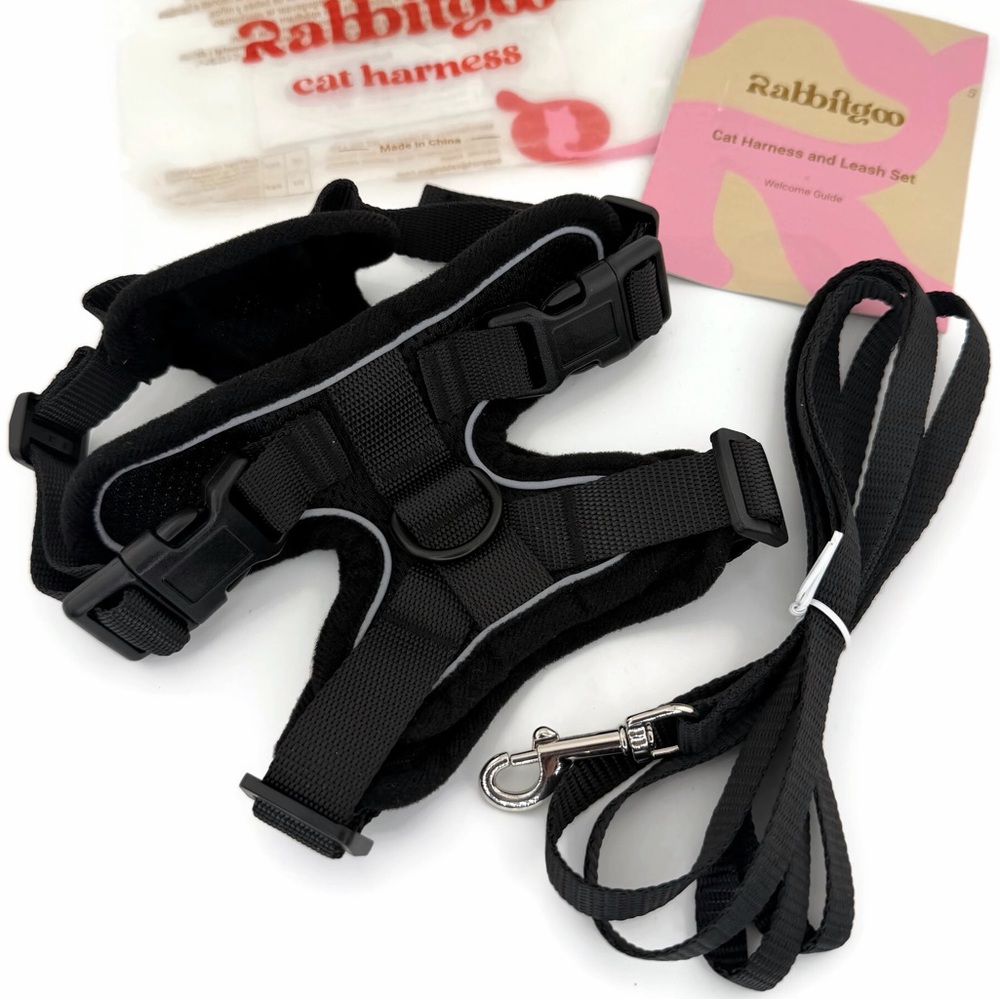 Rabbitgoo Cat Harness and Leash Set - Black